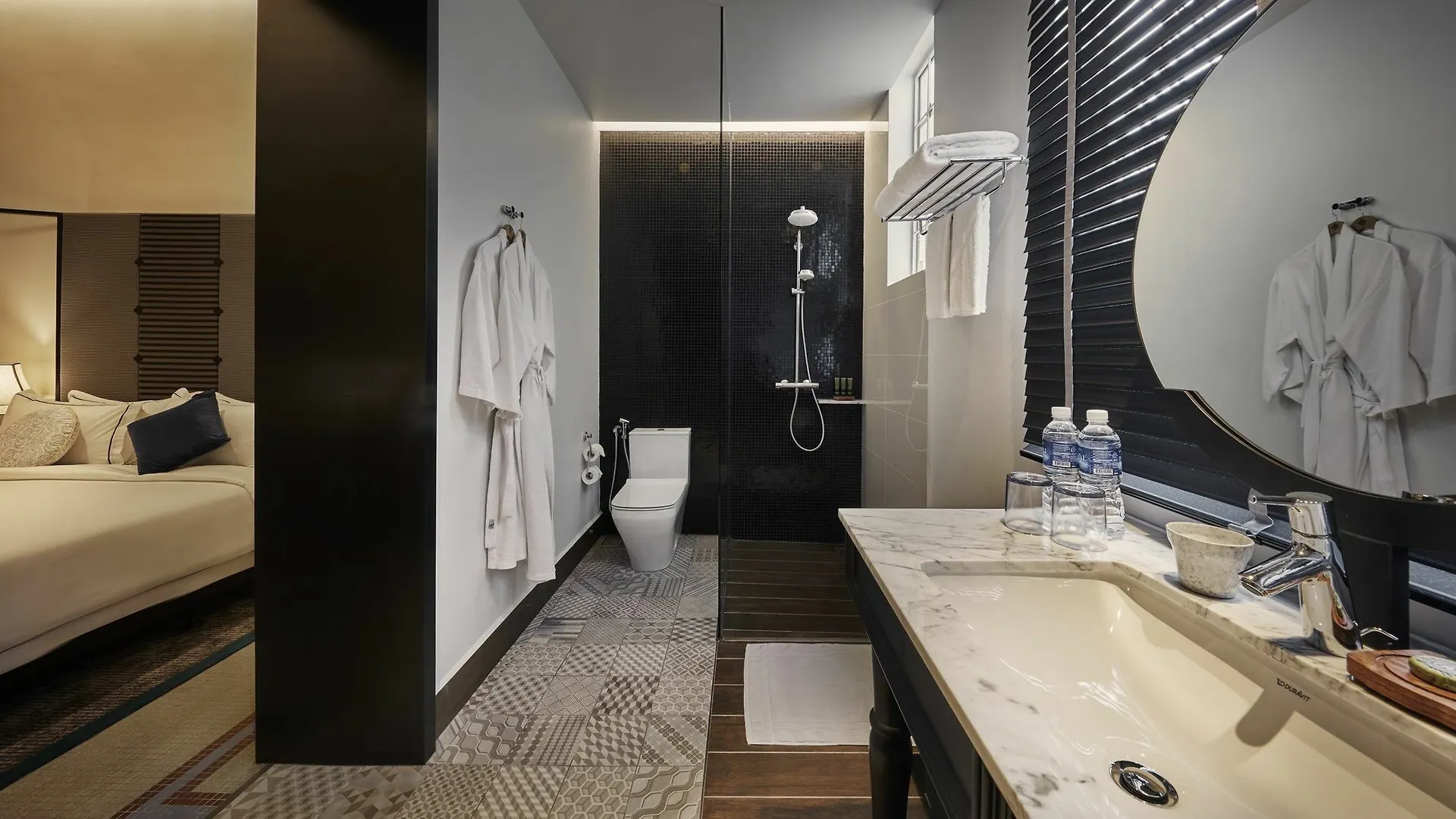 Hotel The Edison George Town
