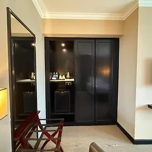 Hotel Merchant