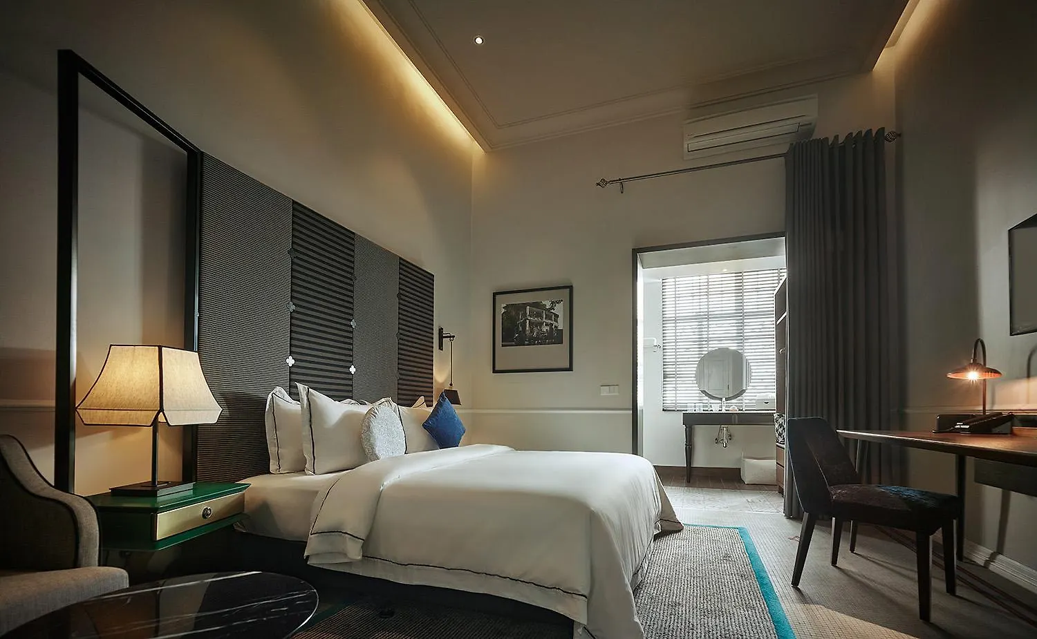 The Edison George Town Hotel