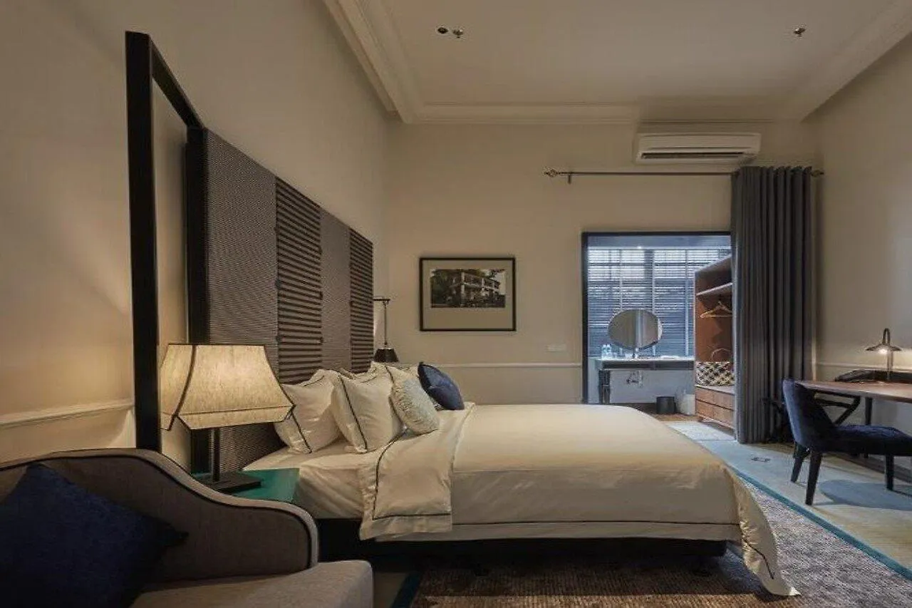 The Edison George Town Hotel