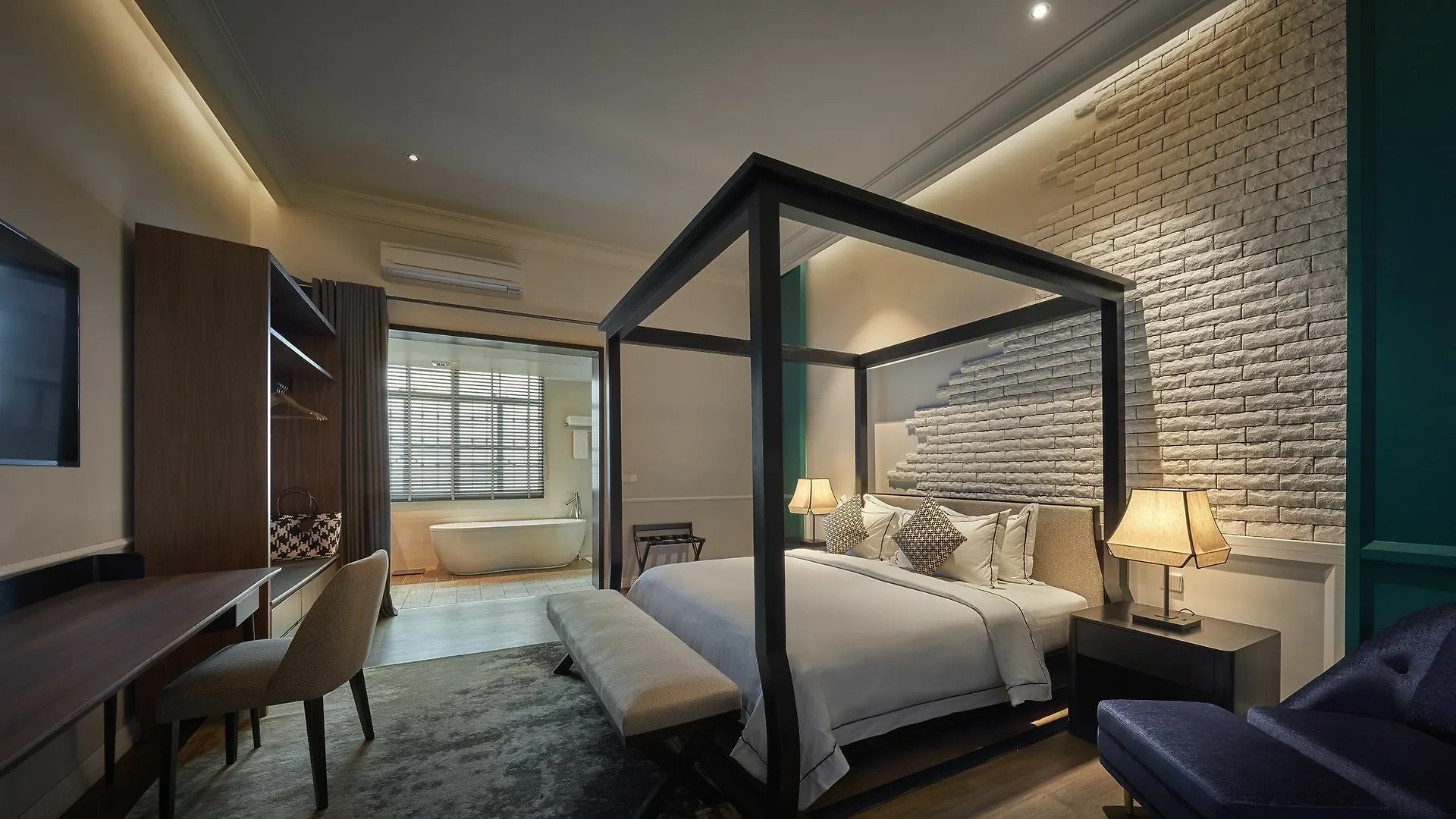 The Edison George Town Hotel